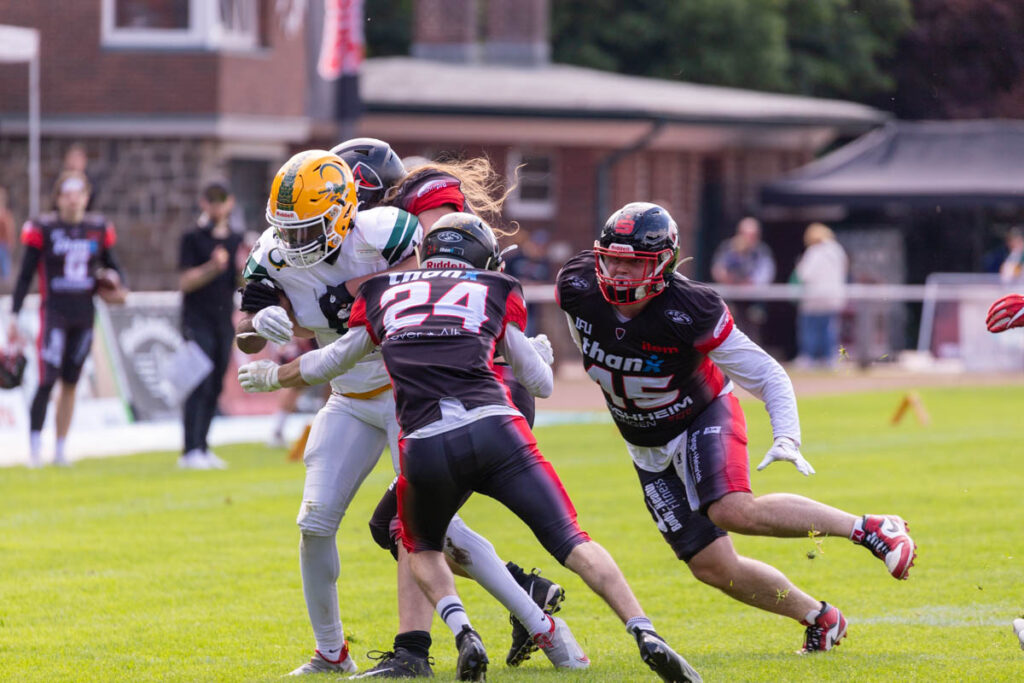 Solingen Paladins, Cologne Crocodiles, American Football, AFVD, American Football Verband Deutschland, GFL, German Football League, German Football Network,