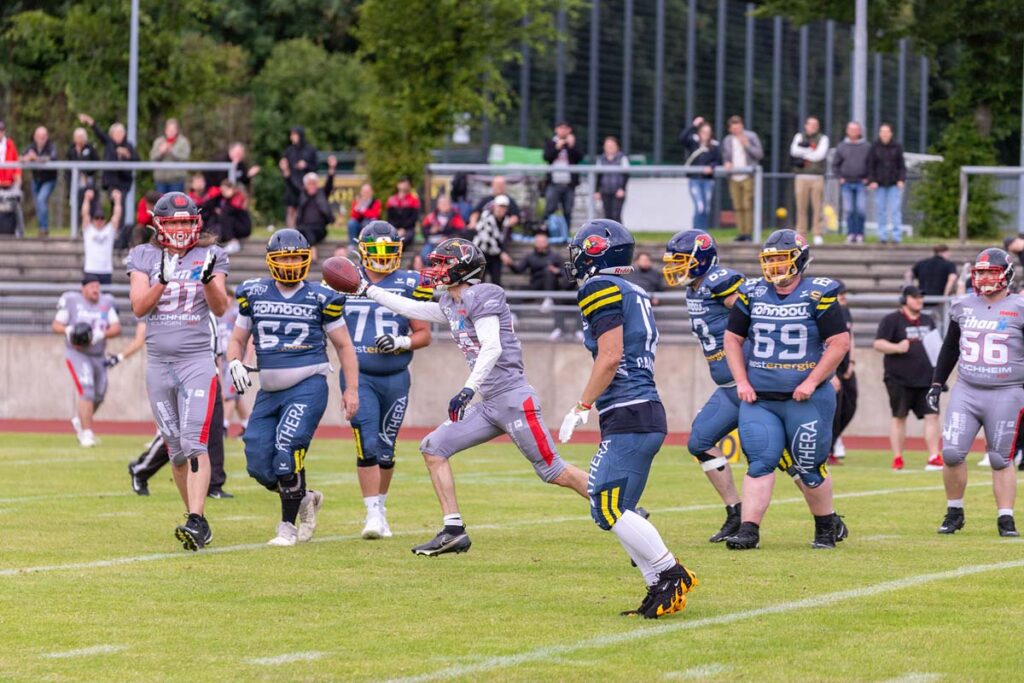 Assindia Cardinals, Solingen Paladins, American Football, AFVD, American Football Verband Deutschland, GFL, German Football League, GFL2, German Football Network,