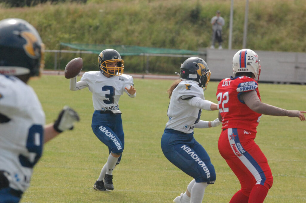 Wiesbaden Phantoms, Rodgau Pioneers, American Football, AFVD, American Football Verband Deutschland, GFL, German Football League, GFL2, German Football Network,