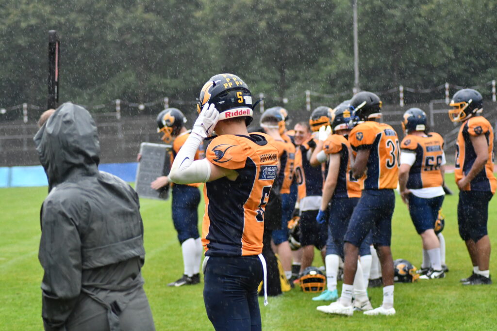 Wiesbaden Phantoms, Munich Cowboys, American Football, AFVD, American Football Verband Deutschland, GFL, German Football League, GFL2, Regionalliga, German Football Network,