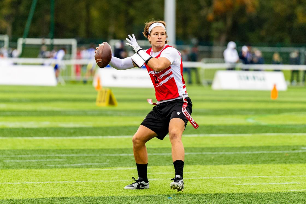 Österreich Nationalmannschaft Herren Flag, German Football Network, GFN, German Football League, AFVD, GFL, DFFL, AFBÖ, AFLE, EFA, ELF, American Football, NFL, Football is family