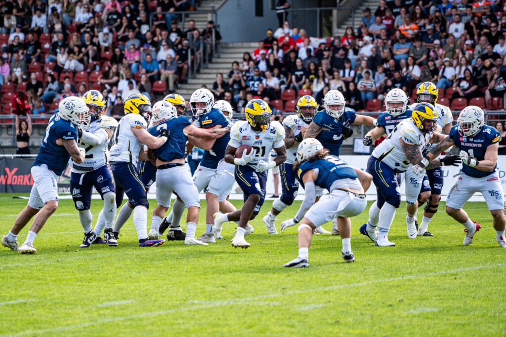 Hildesheim Invaders, German Football Network, GFN, Schwäbisch Hall Unicorns U20, German Football League, AFVD, GFL, DFFL, AFBÖ, AFLE, EFA, ELF, American Football, NFL, Football is family