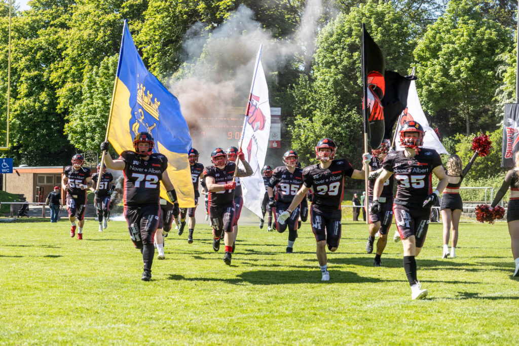 Solingen Paladins, Paderborn Dolphins, German Football Network, GFN, German Football League, AFVD, GFL, DFFL, AFBÖ, AFLE, EFA, ELF, American Football, NFL, Football is family