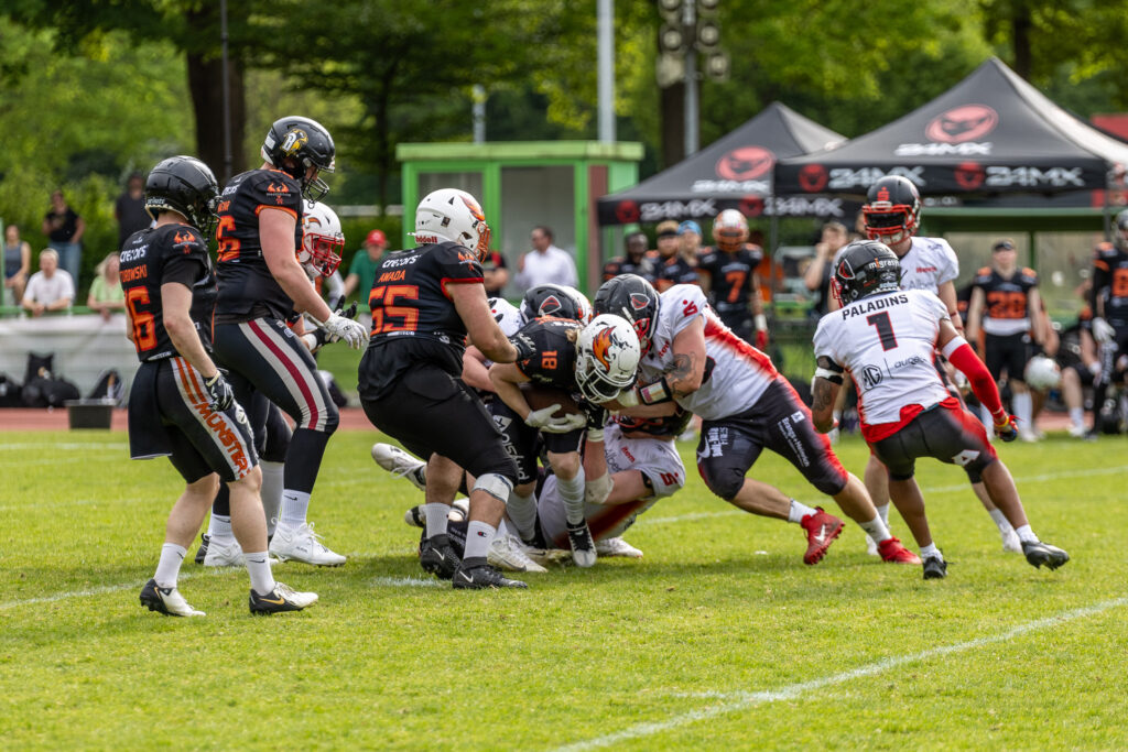 Solingen Paladins, Münster Phönix, German Football Network, GFN, German Football League, AFVD, GFL, DFFL, AFBÖ, AFLE, EFA, ELF, American Football, NFL, Football is family