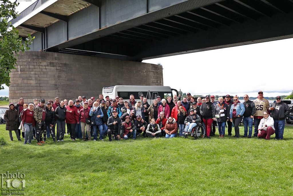 Fans are Firends, Rudelgrillen Rhein Fire Fans, German Football Network, GFN, German Football League, AFVD, GFL, DFFL, AFBÖ, AFLE, EFA, ELF, American Football, NFL, Football is family, Photo101