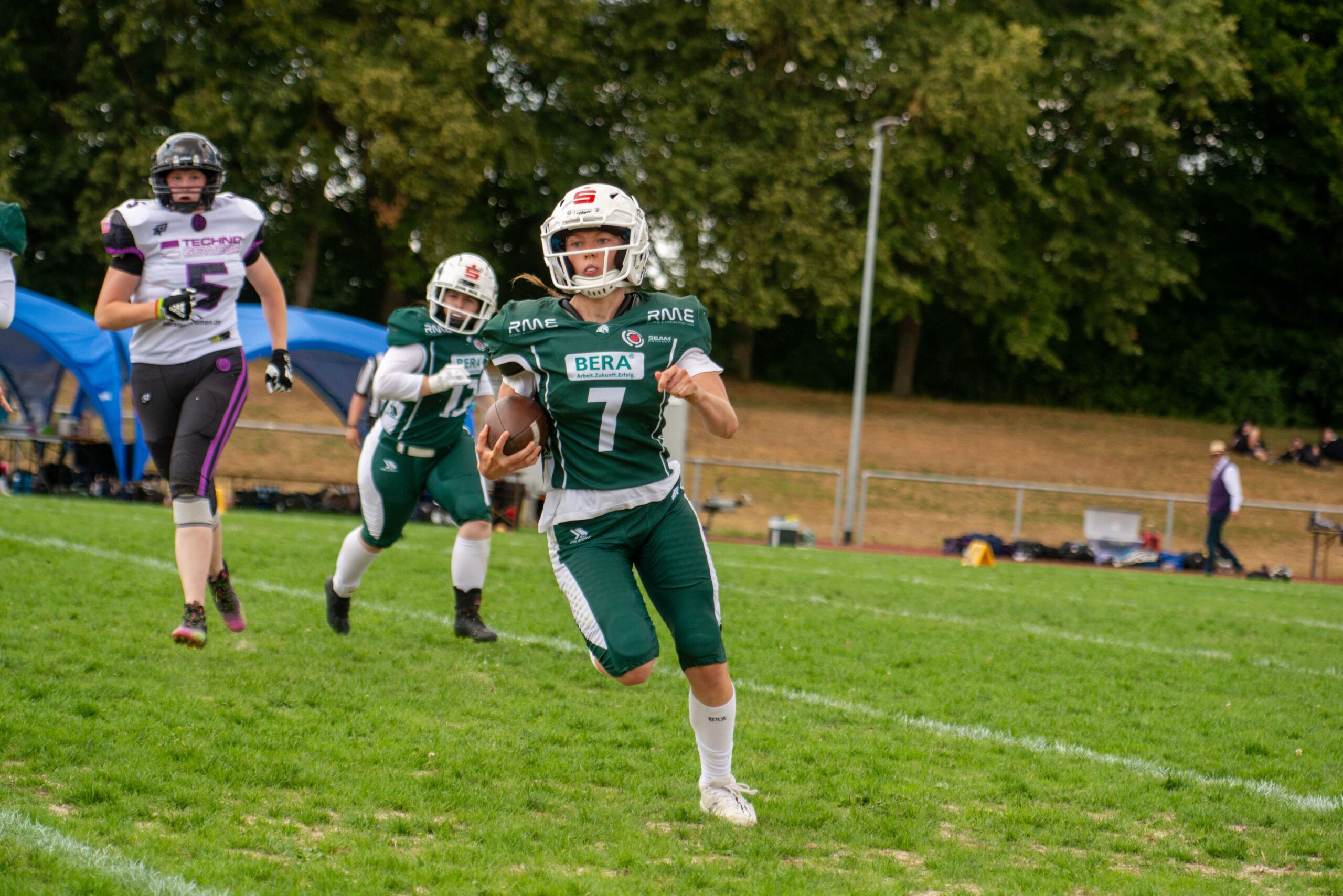 Schwäbisch Hall Unicorns, German Football Network, GFN, German Football League, AFVD, GFL, DFFL, AFBÖ, AFLE, EFA, ELF, American Football, NFL, Football is family