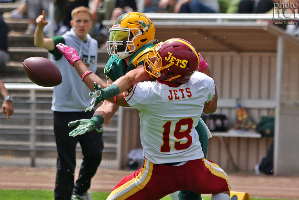 Cologne Crocodiles, Troisdorf Jets, German Football Network, GFN, German Football League, AFVD, GFL, DFFL, AFBÖ, AFLE, EFA, ELF, American Football, NFL, Football is family, Photo101