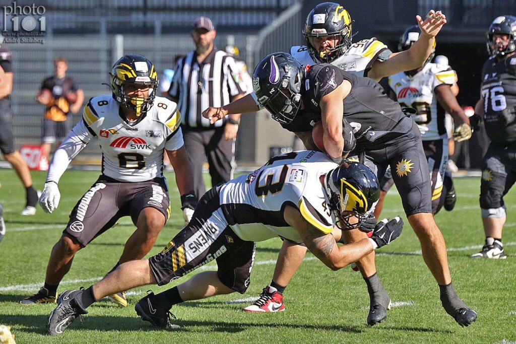 Krefeld Ravens, Langenfeld Longhorns, German Football Network, GFN, German Football League, AFVD, GFL, DFFL, AFBÖ, AFLE, EFA, ELF, American Football, NFL, Football is family, Photo101