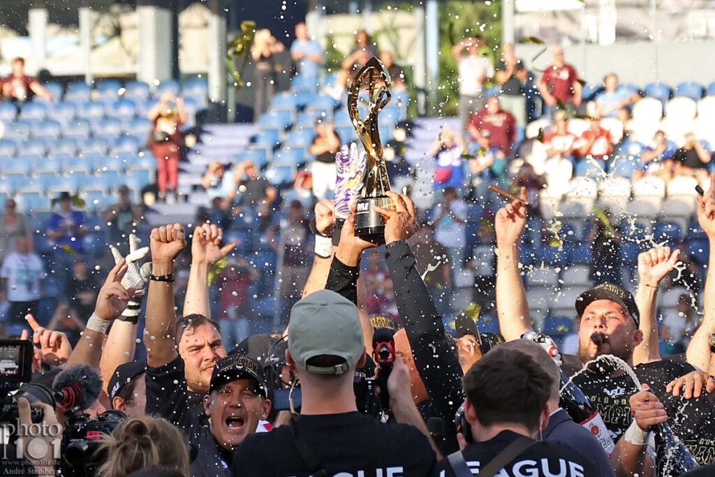 Gold Bowl, Vienna Vikings, Wroclaw Panthers, German Football Network, GFN, German Football League, AFVD, GFL, DFFL, AFBÖ, AFLE, EFA, ELF, American Football, NFL, Football is family, Photo101