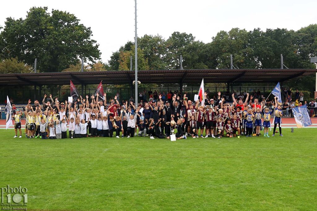DFFL U13 + U10, AFCV NRW, German Football Network, GFN, German Football League, AFVD, GFL, DFFL, AFBÖ, AFLE, EFA, ELF, American Football, NFL, Football is family, Photo101